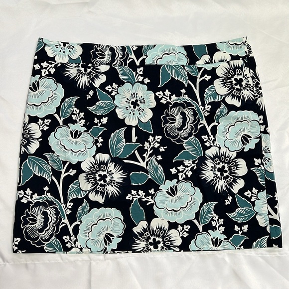 Loft Outlet Navy, Aqua and White Floral Print Skirt - size 16 - Picture 6 of 9